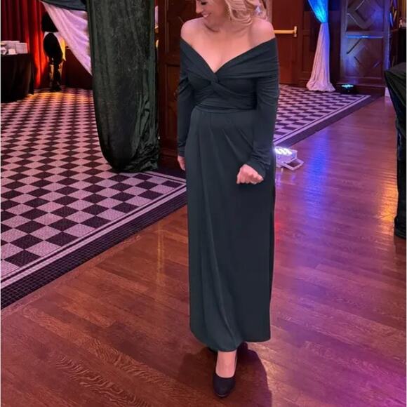 Zac Posen Green Off Shoulder Gown Size 10 Bodycon Slit Formal Flattering $600 - Picture 5 of 13